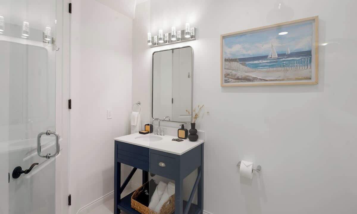 Photo of Bathroom in The Strand