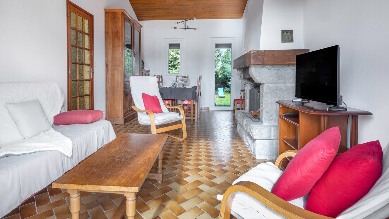 Photo of Livingroom in Saint-Michel-Chef-Chef