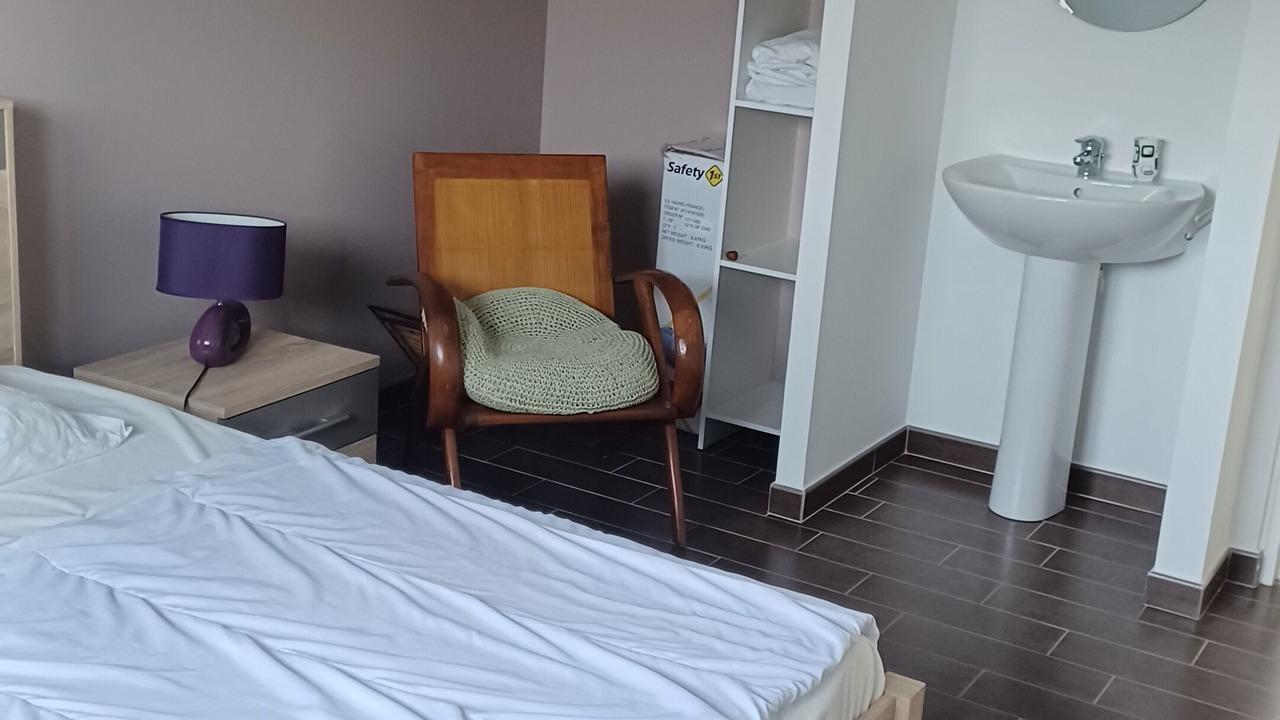 Photo of Bedroom in Lingreville