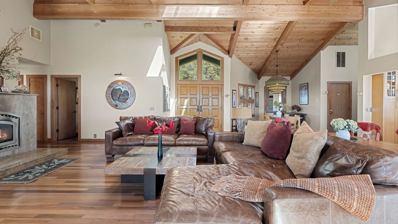 Photo of Livingroom in Gualala