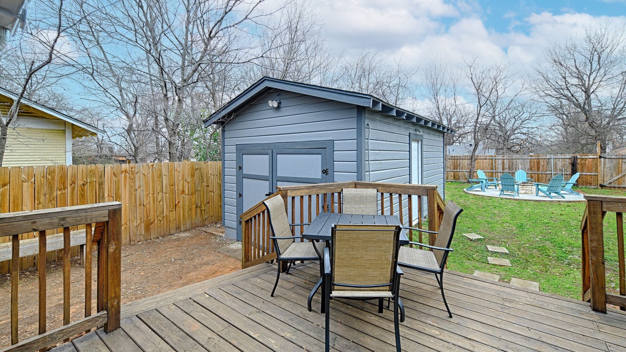 Photo of Outdoor in Central Arlington