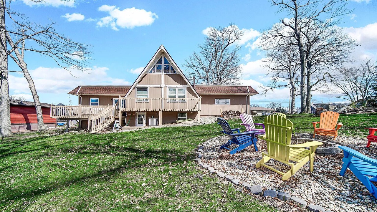 Photo of Patio Balcony in Cedar Lake