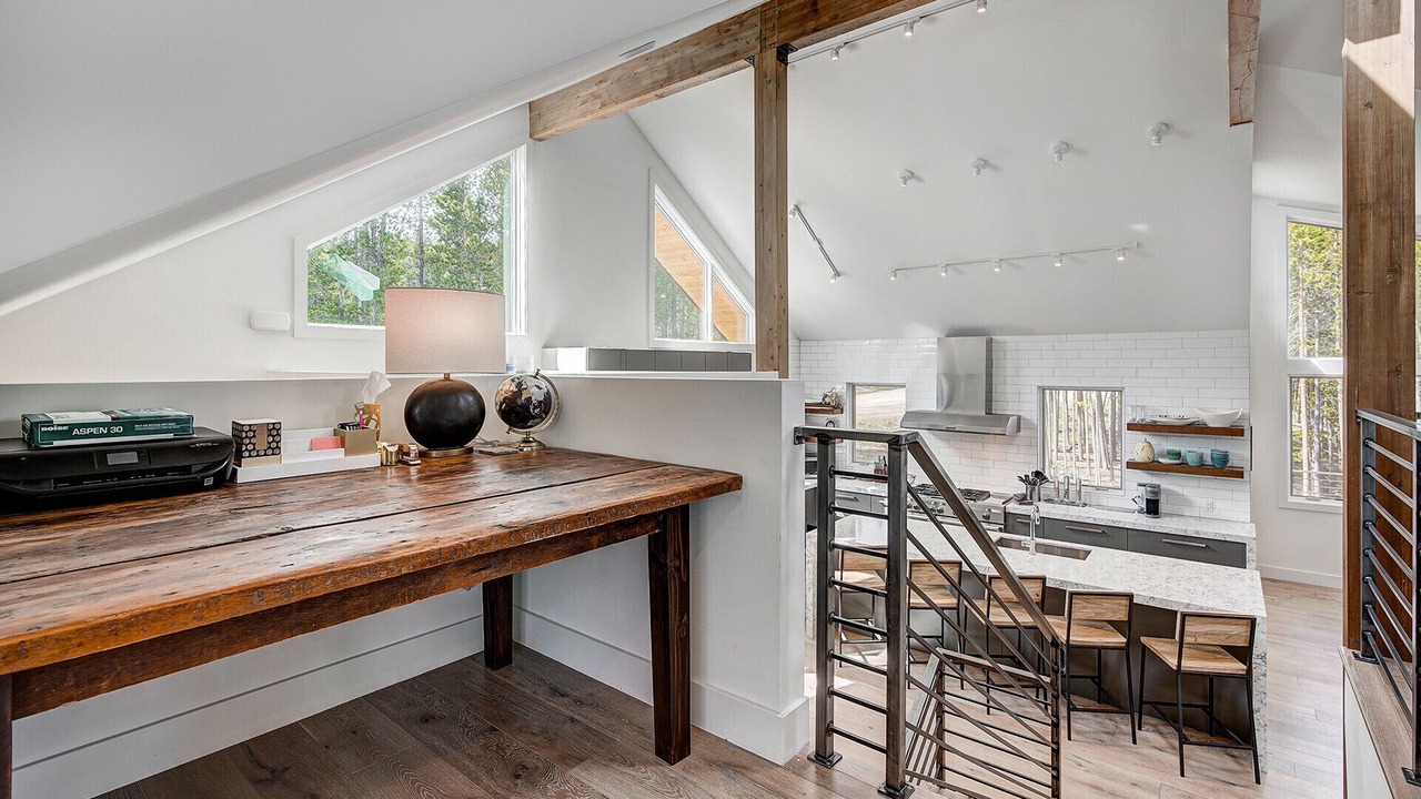 Photo of Kitchen in Peak 8
