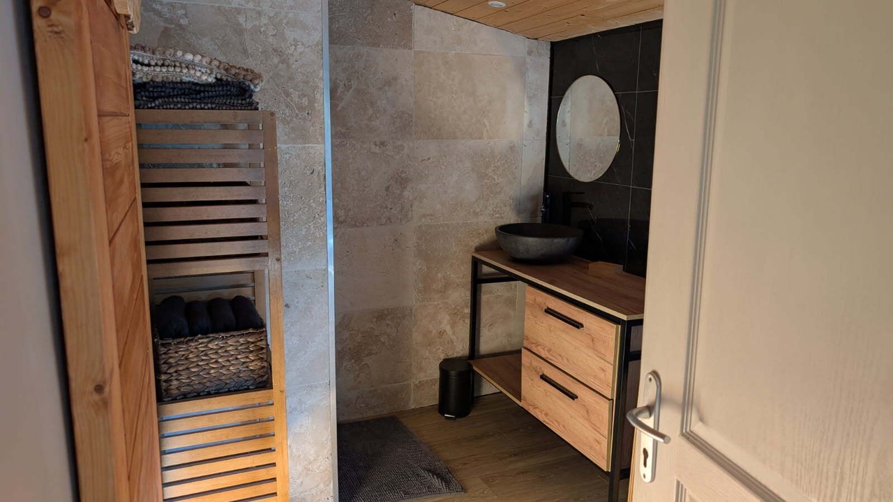 Photo of Bathroom in Houlle