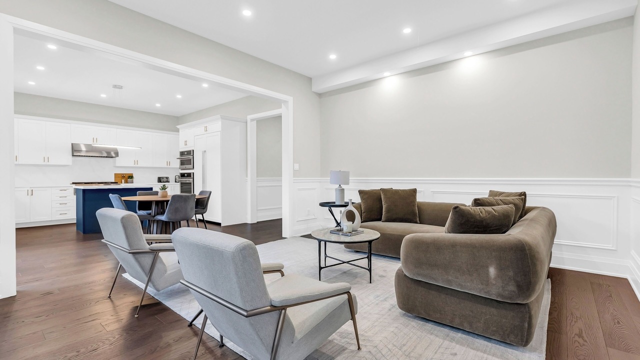 Photo of Livingroom in Burlington