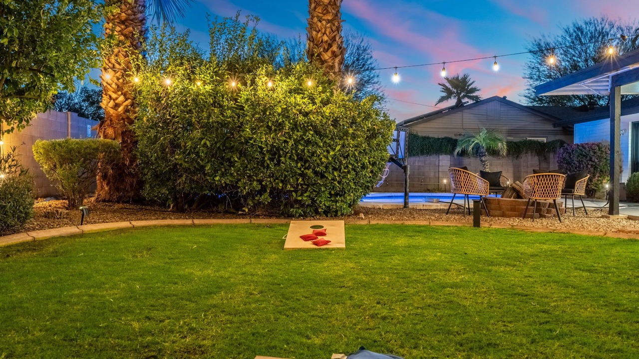 Photo of Outdoor in Melrose Paradise