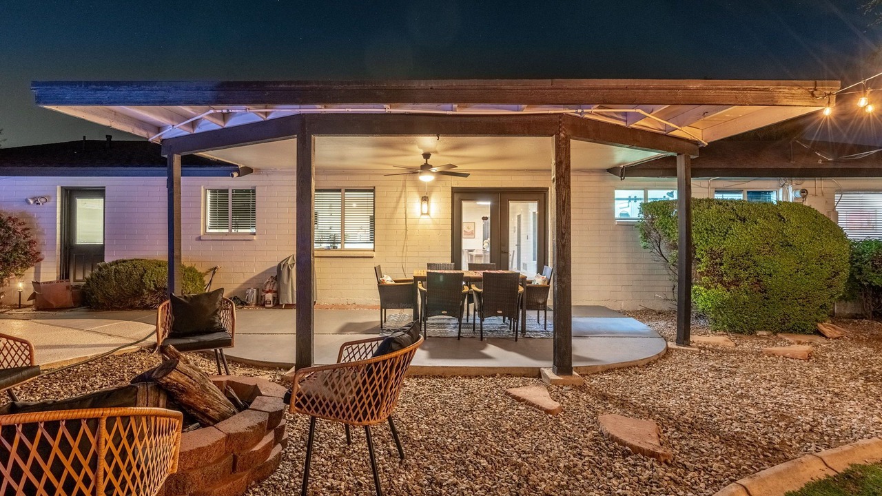 Photo of Outdoor in Melrose Paradise