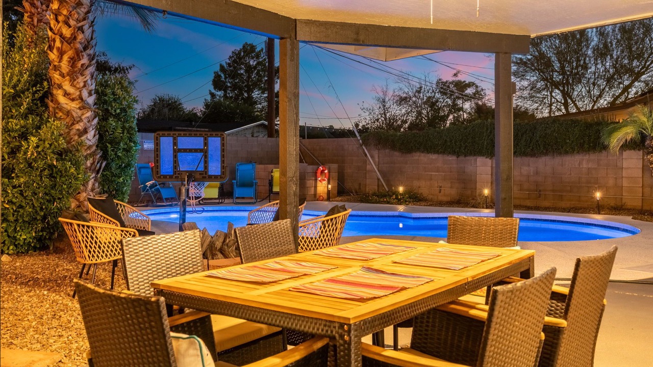 Photo of Outdoor in Melrose Paradise