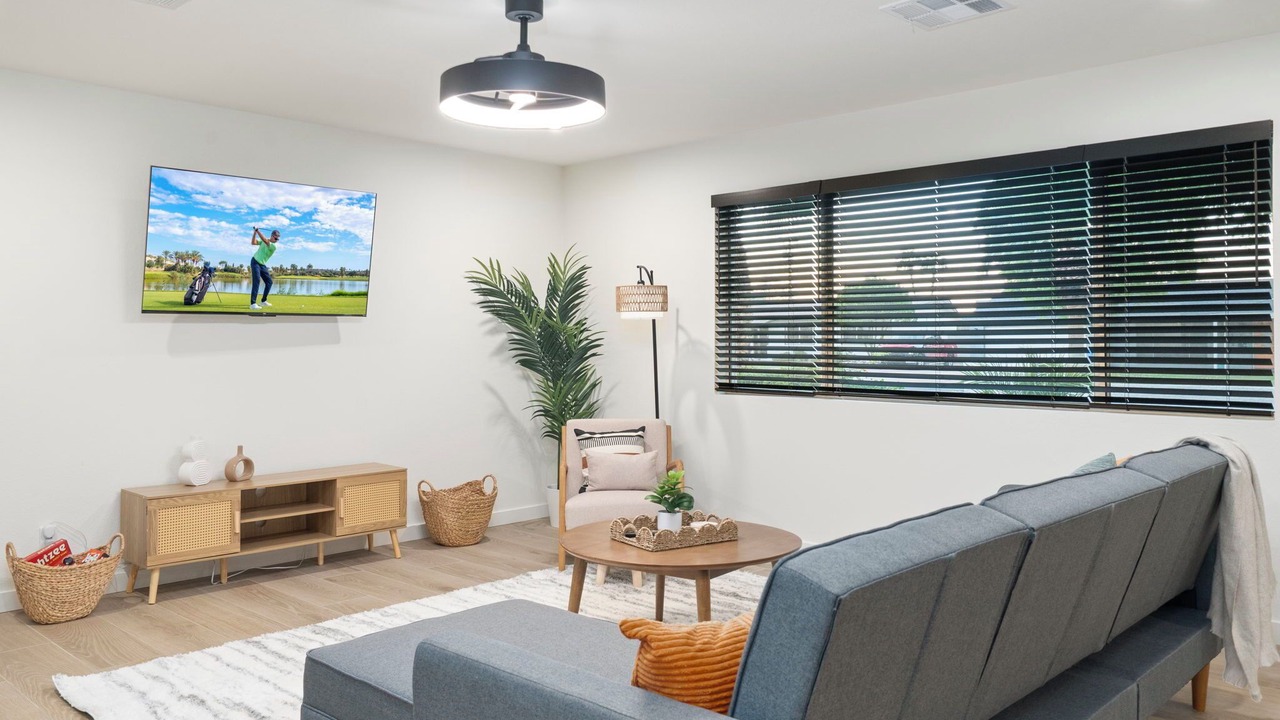 Photo of Livingroom in Melrose Paradise