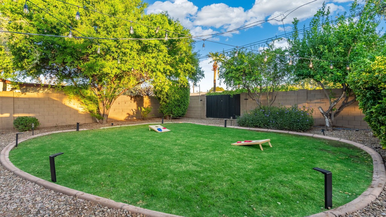 Photo of Outdoor in Melrose Paradise
