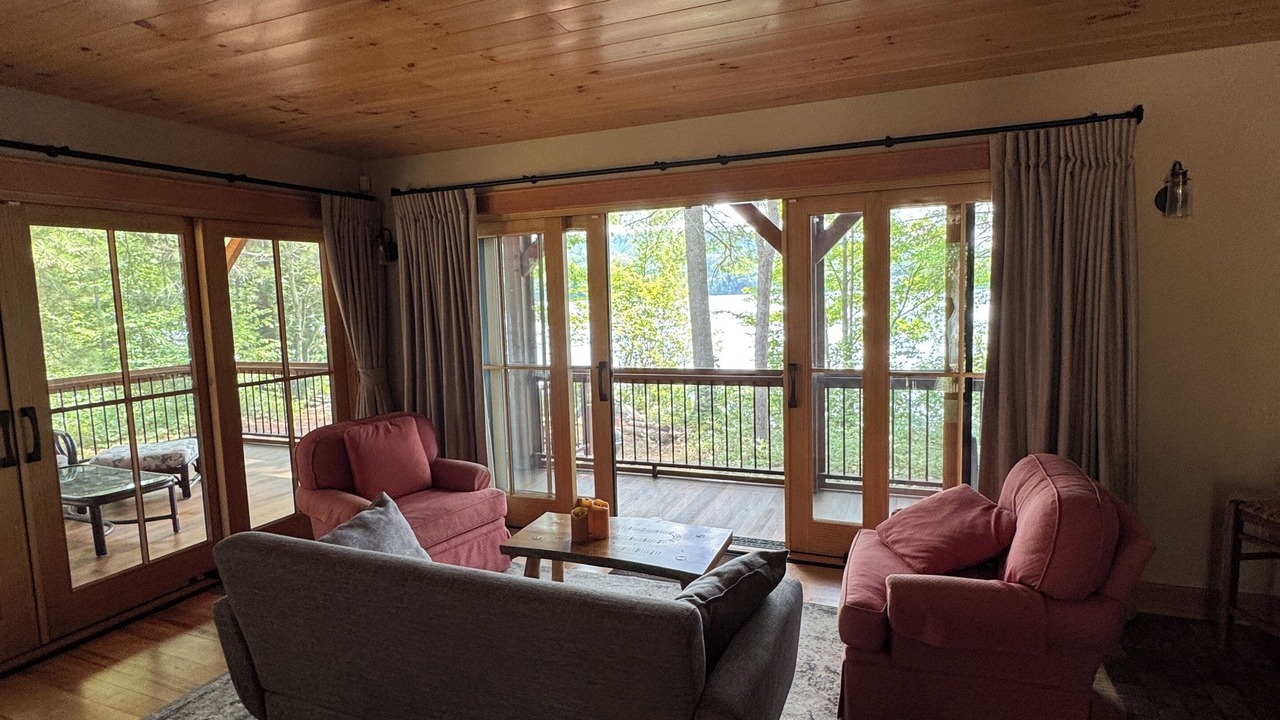 Photo of Livingroom in Holderness