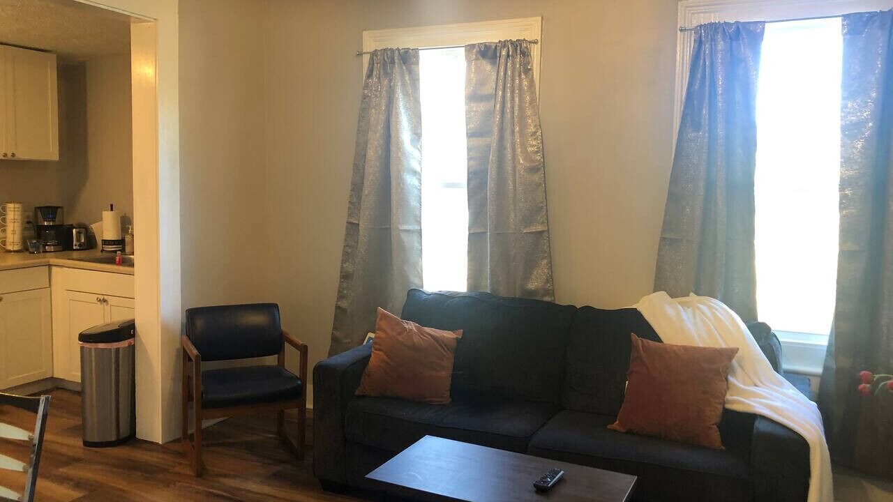 Photo of Livingroom in Wadley