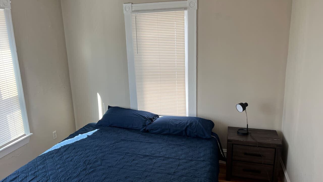 Photo of Bedroom in Beverly