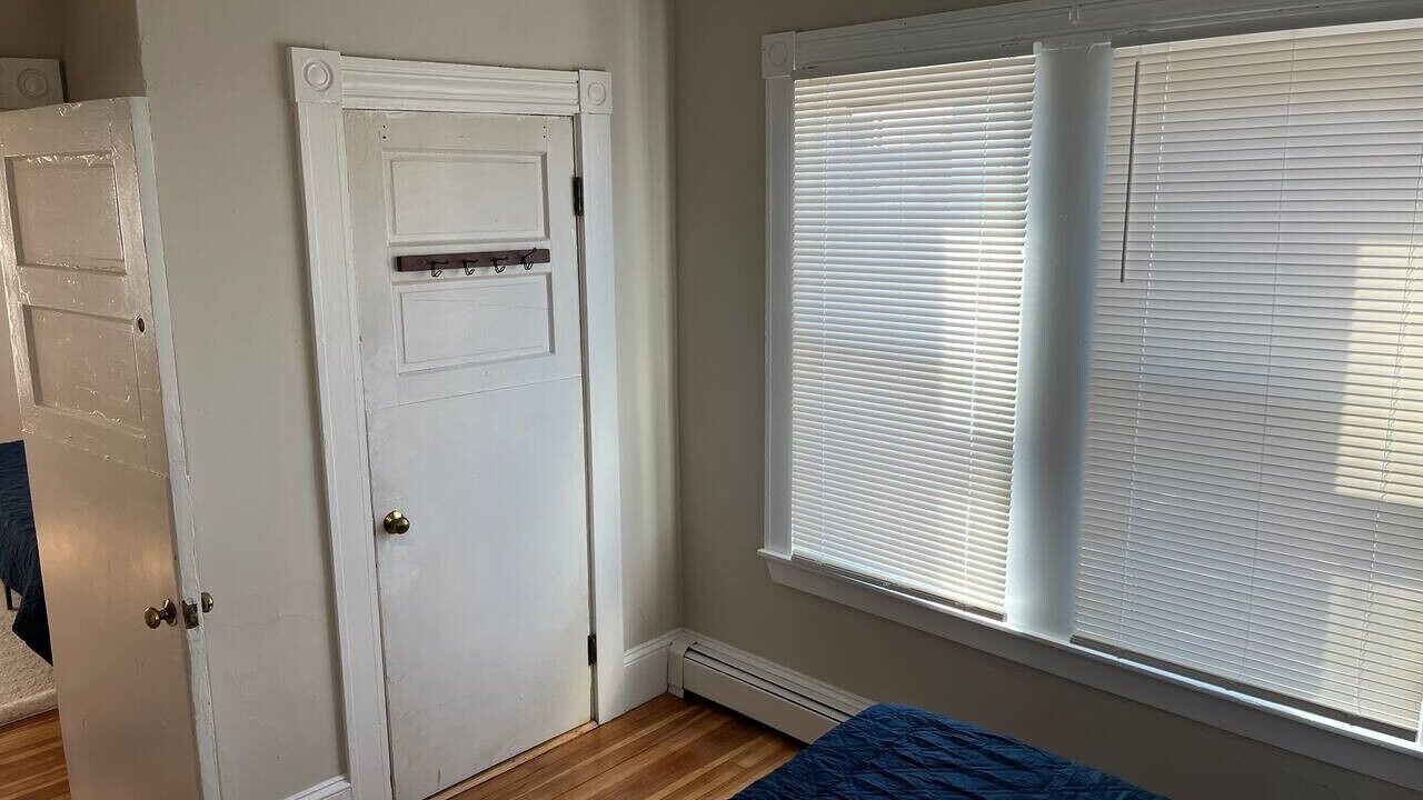 Photo of Bedroom in Beverly