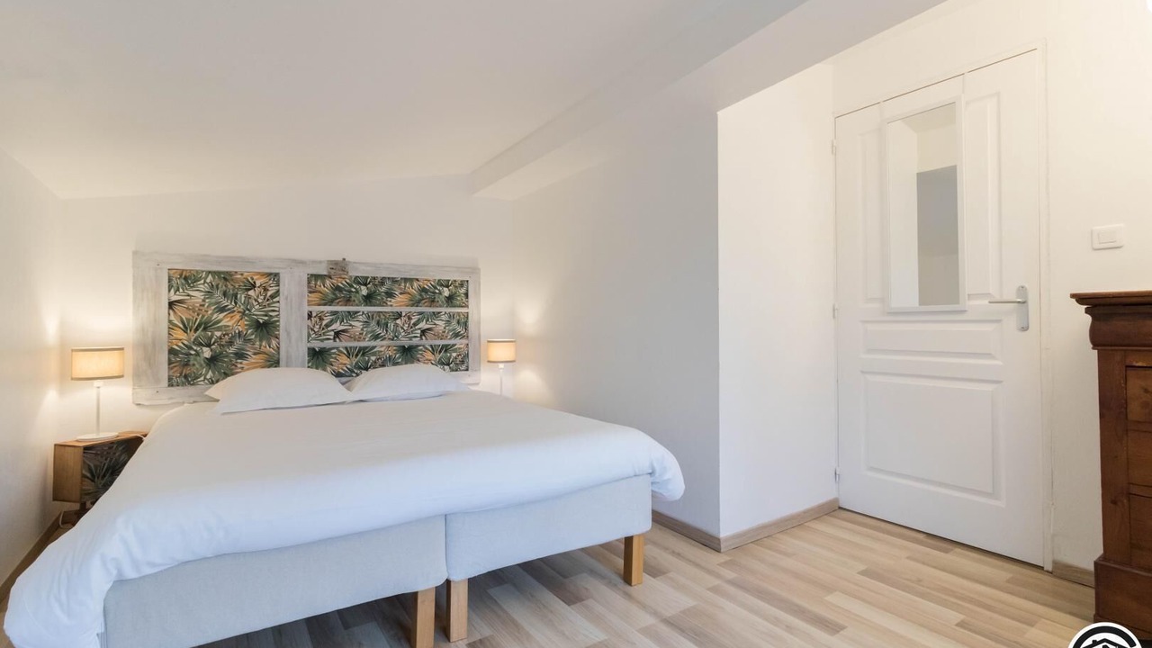 Photo of Bedroom in Varennes