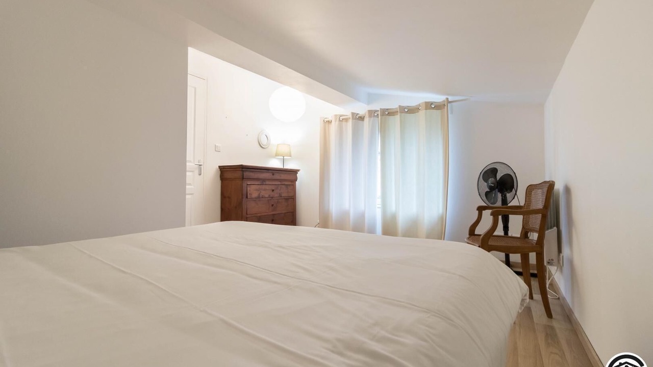 Photo of Bedroom in Varennes
