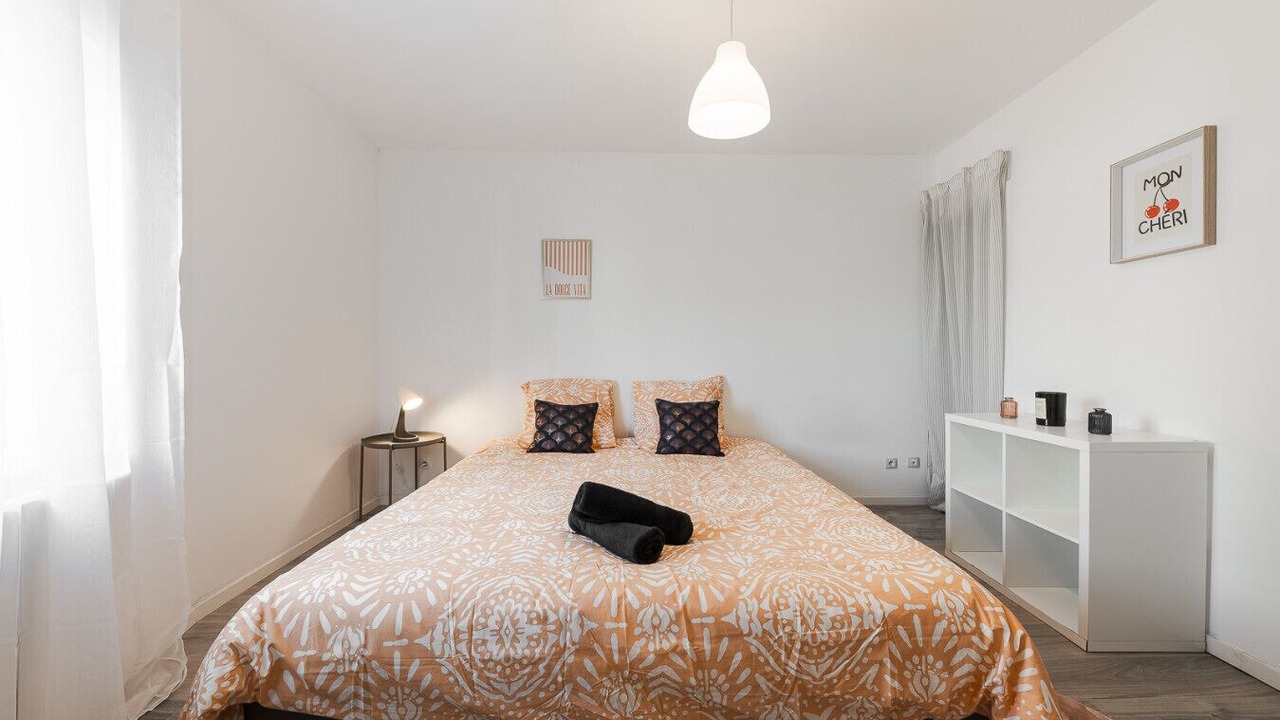 Photo of Bedroom in Moret-sur-Loing