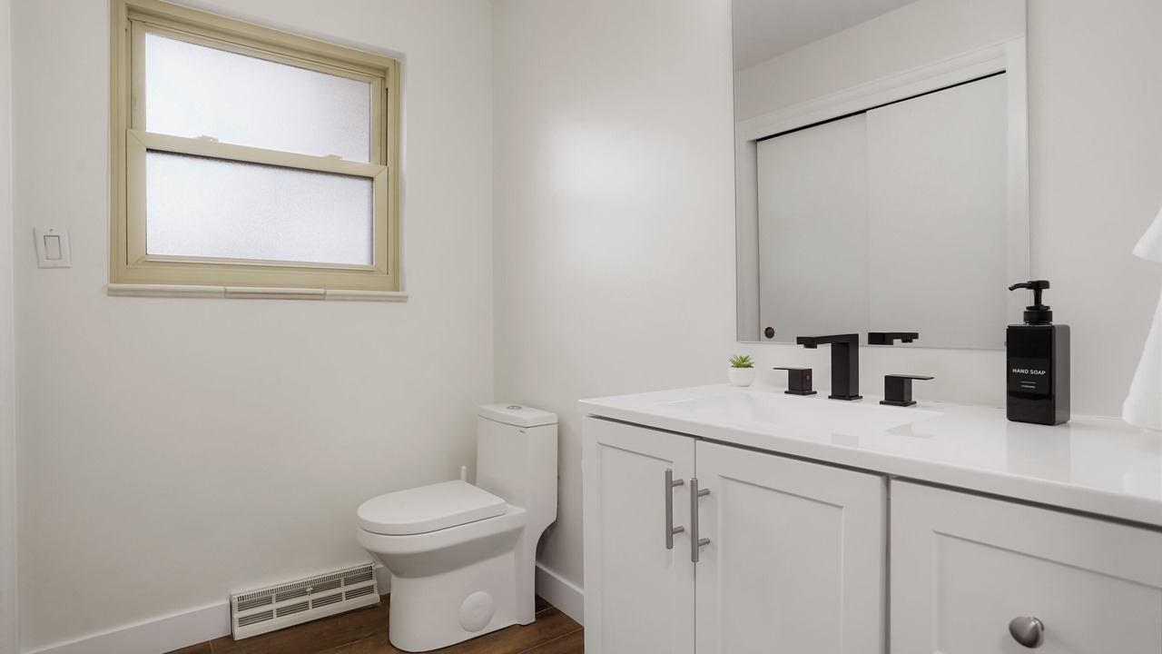 Photo of Bathroom in Applewood West