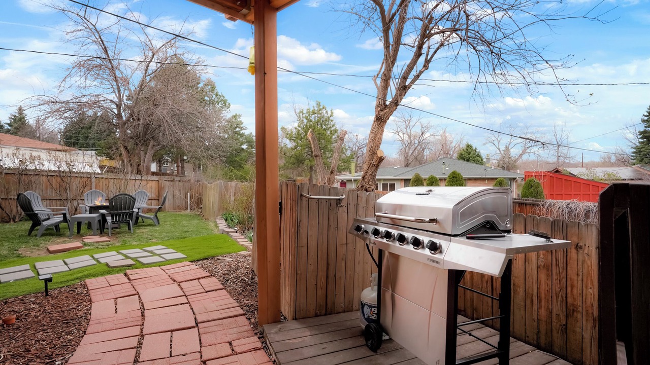 Photo of Outdoor in Applewood West