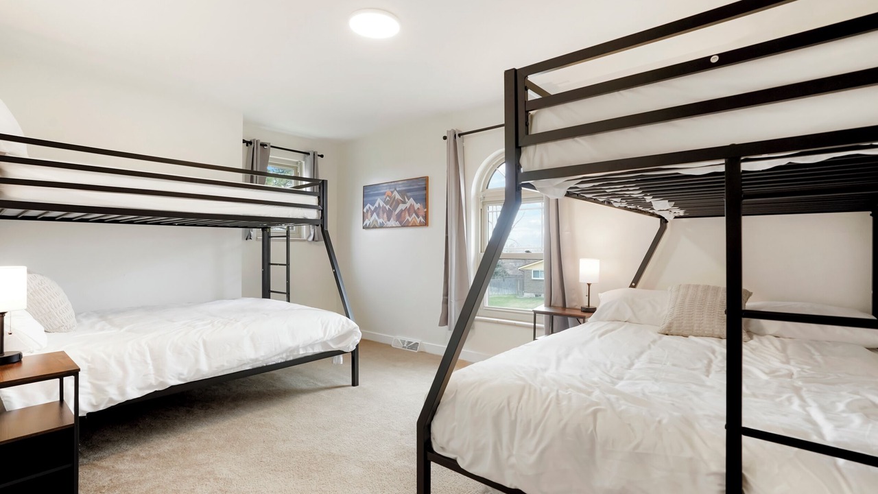 Photo of Bedroom in Applewood West