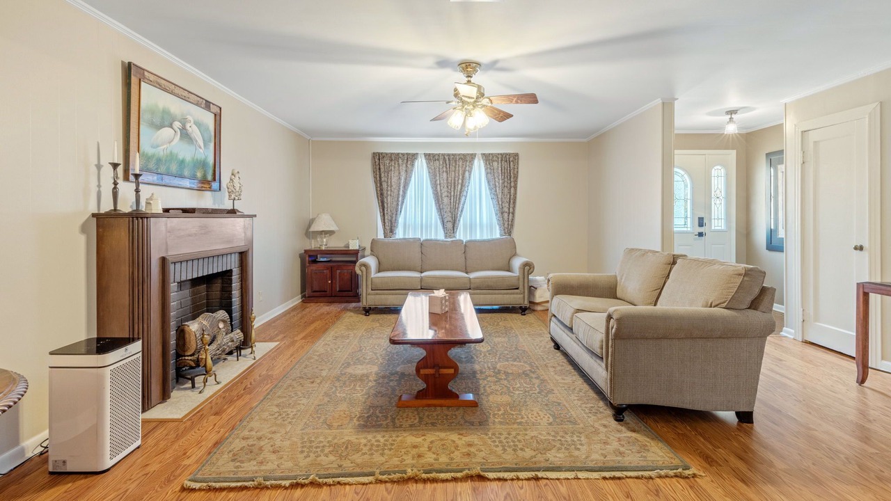 Photo of Livingroom in Church Point