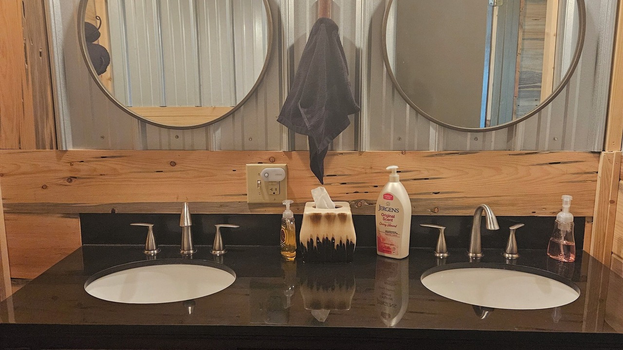 Photo of Bathroom in Murphy