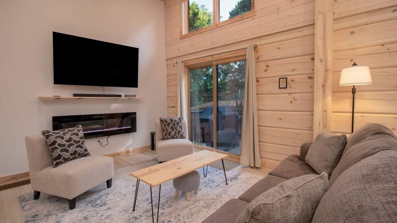 Photo of Livingroom in Lafontaine