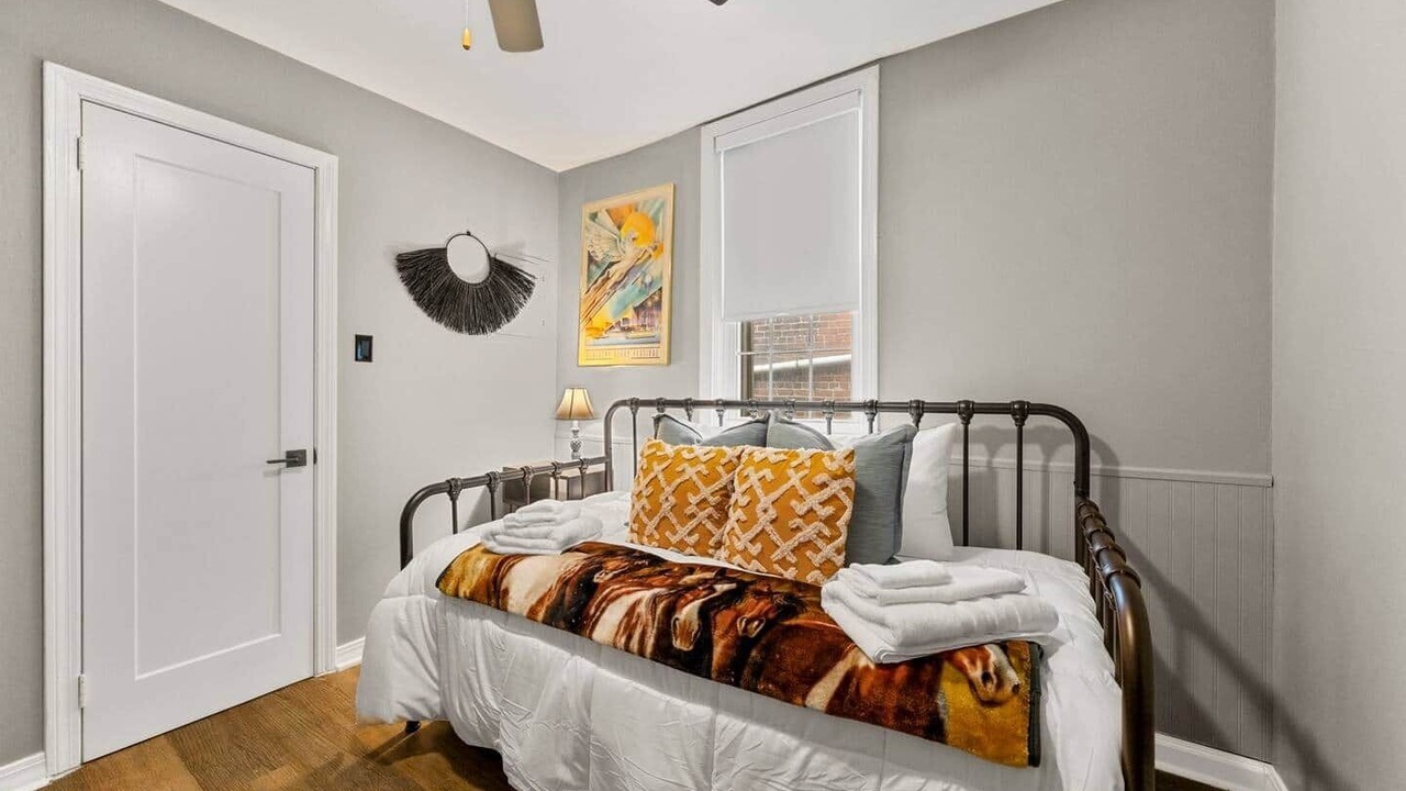 Photo of Bedroom in Cave City