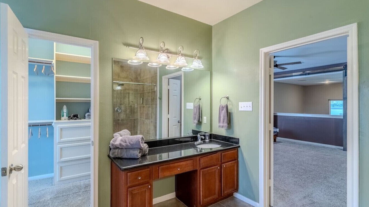Photo of Bathroom in East Downtown Houston