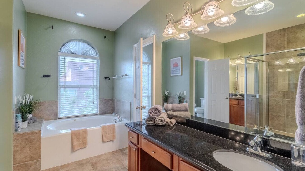 Photo of Bathroom in East Downtown Houston