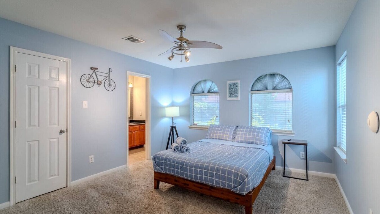 Photo of Bedroom in East Downtown Houston