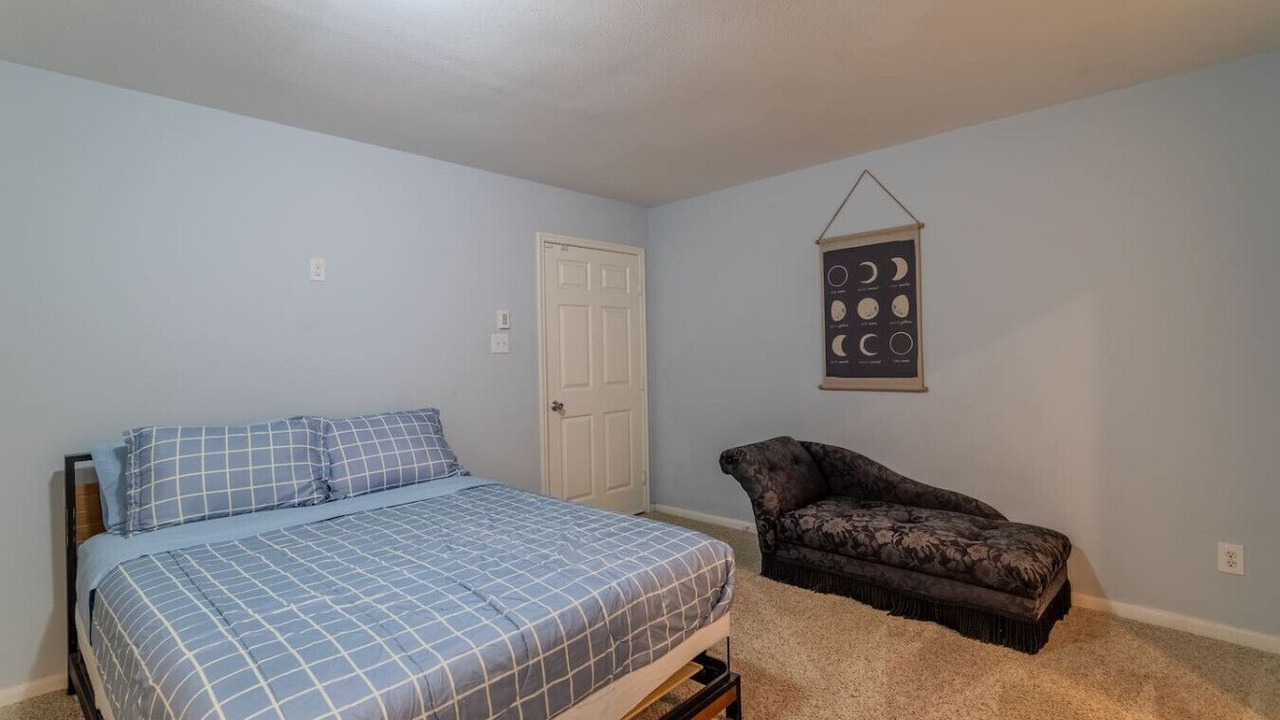 Photo of Bedroom in East Downtown Houston