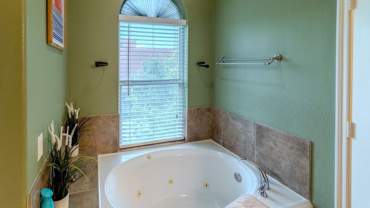 Photo of Bathroom in East Downtown Houston