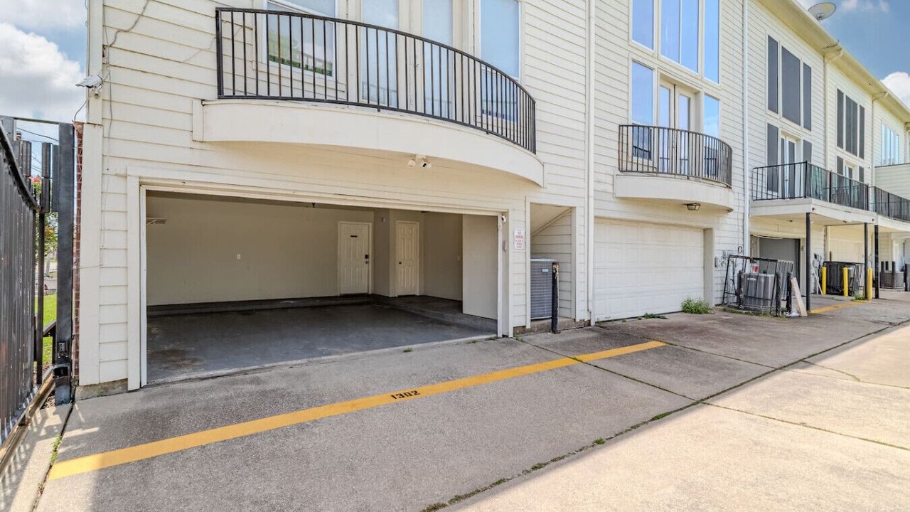 Photo of Outdoor in East Downtown Houston