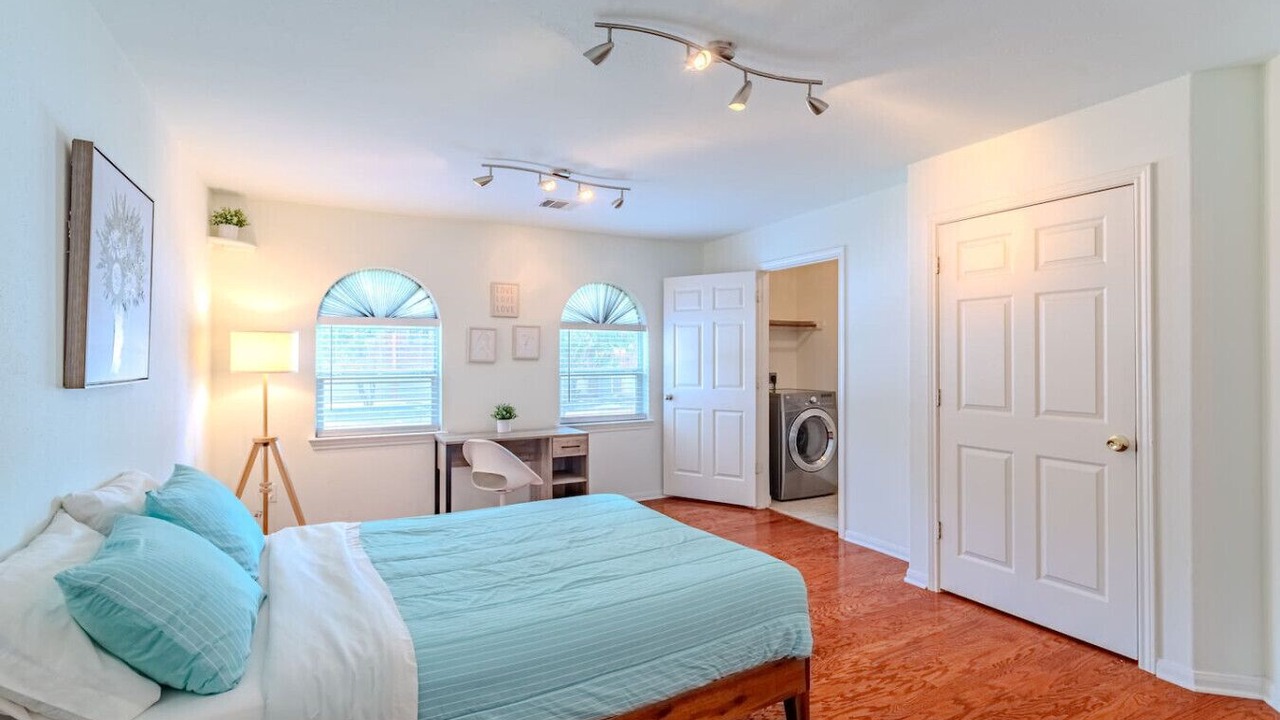 Photo of Bedroom in East Downtown Houston