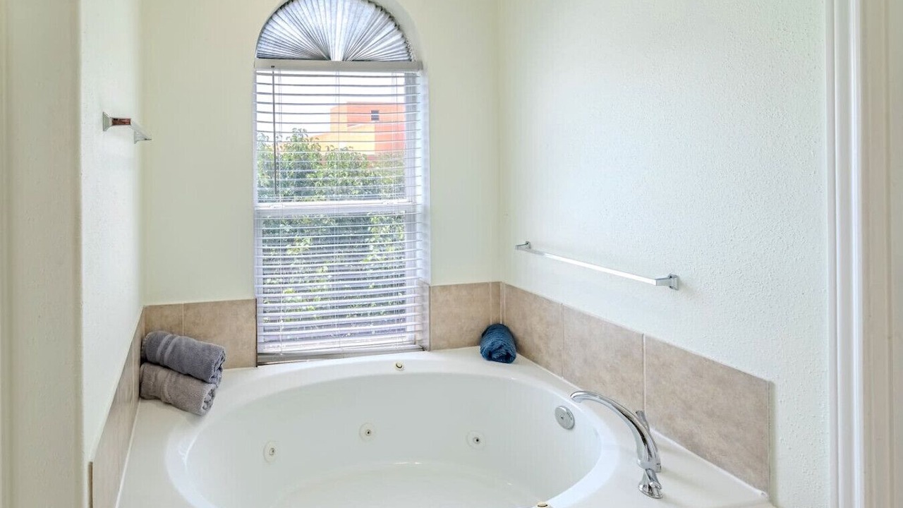 Photo of Bathroom in East Downtown Houston