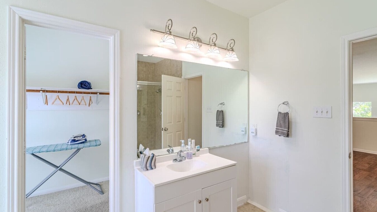 Photo of Bathroom in East Downtown Houston