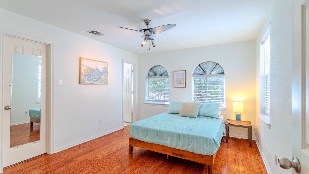 Photo of Bedroom in East Downtown Houston