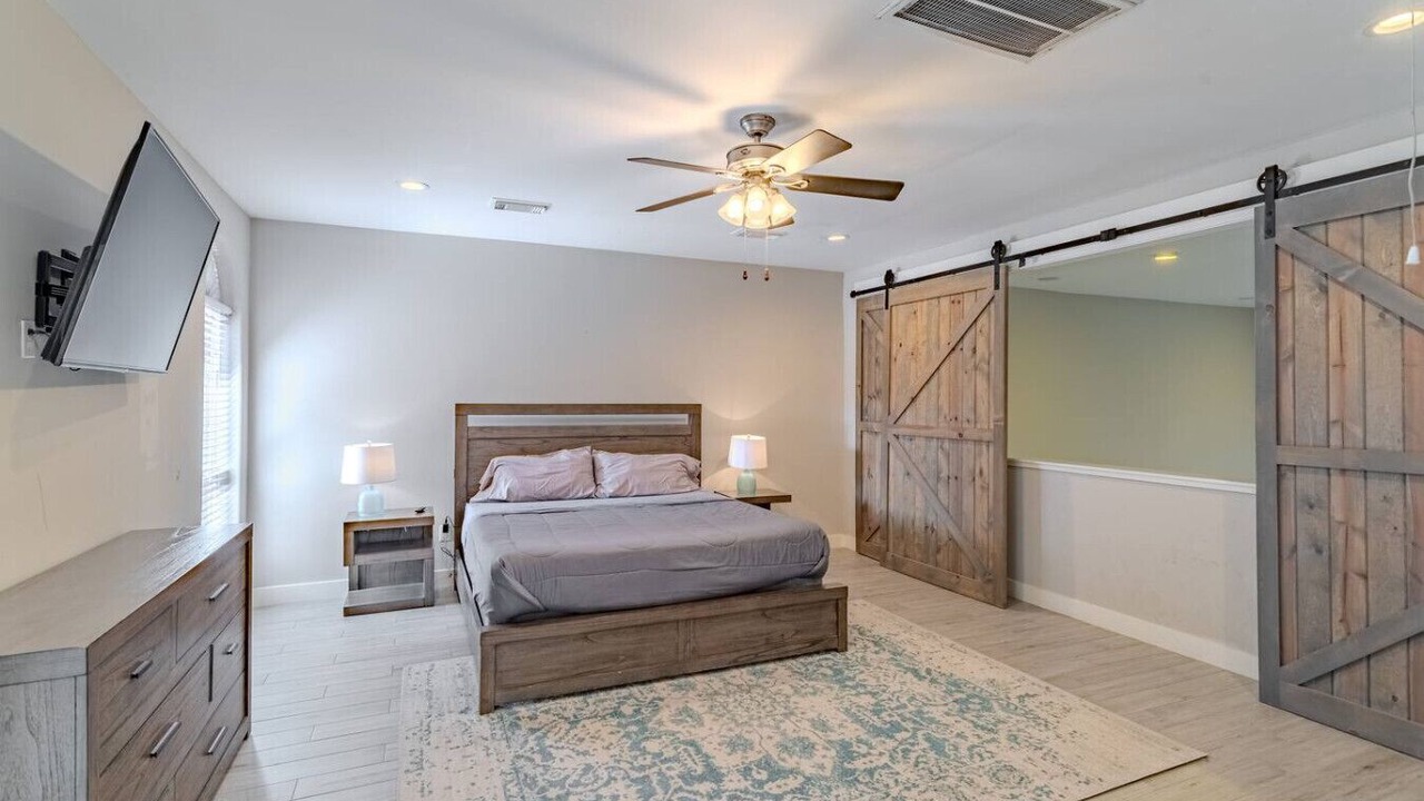 Photo of Bedroom in East Downtown Houston