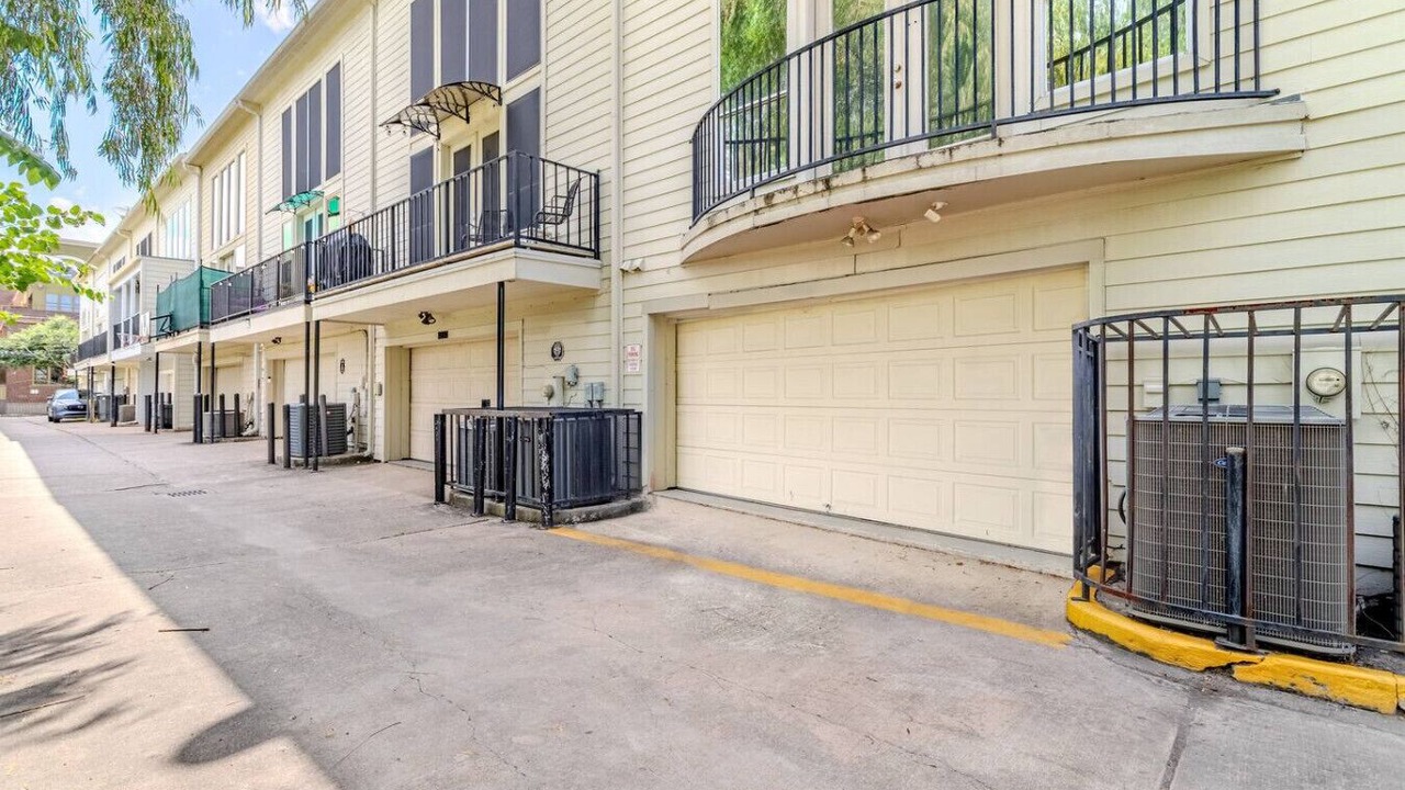 Photo of Outdoor in East Downtown Houston