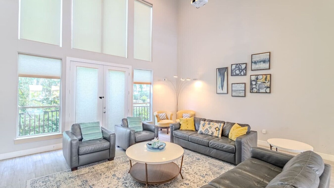 Photo of Livingroom in East Downtown Houston