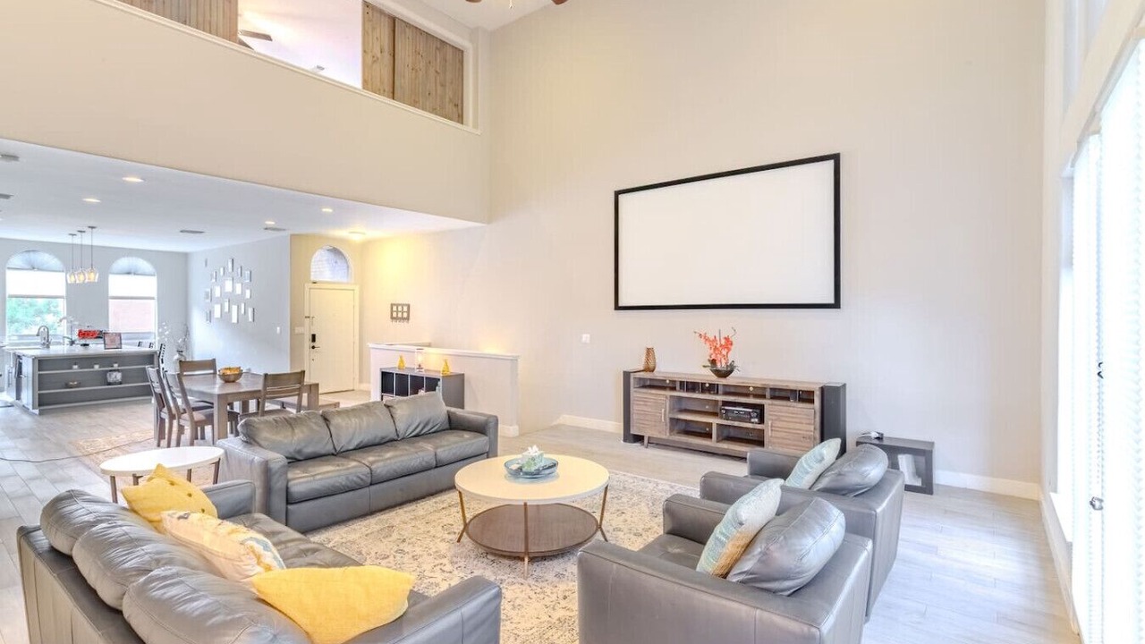 Photo of Livingroom in East Downtown Houston