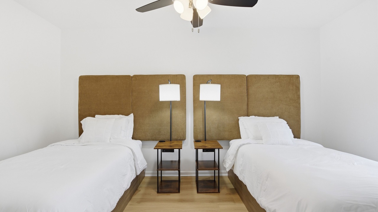 Photo of Bedroom in Lombard
