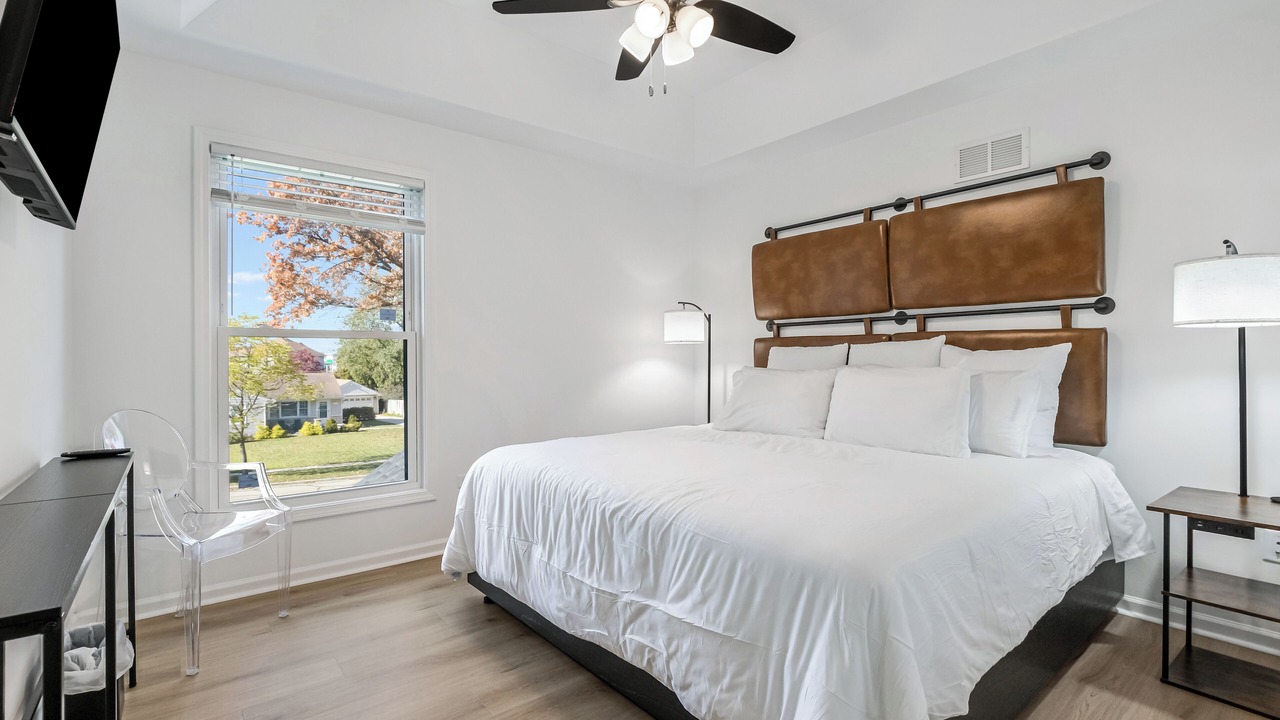 Photo of Bedroom in Lombard