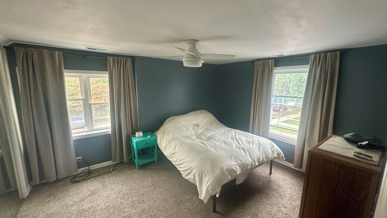 Photo of Bedroom in Jefferson Park