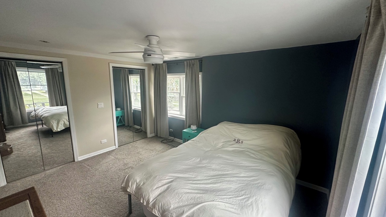 Photo of Bedroom in Jefferson Park