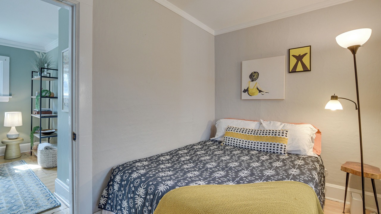 Photo of Bedroom in Forest Park