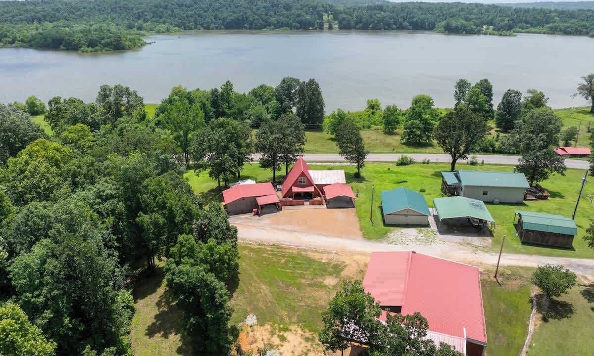 Photo of Outdoor in Linden