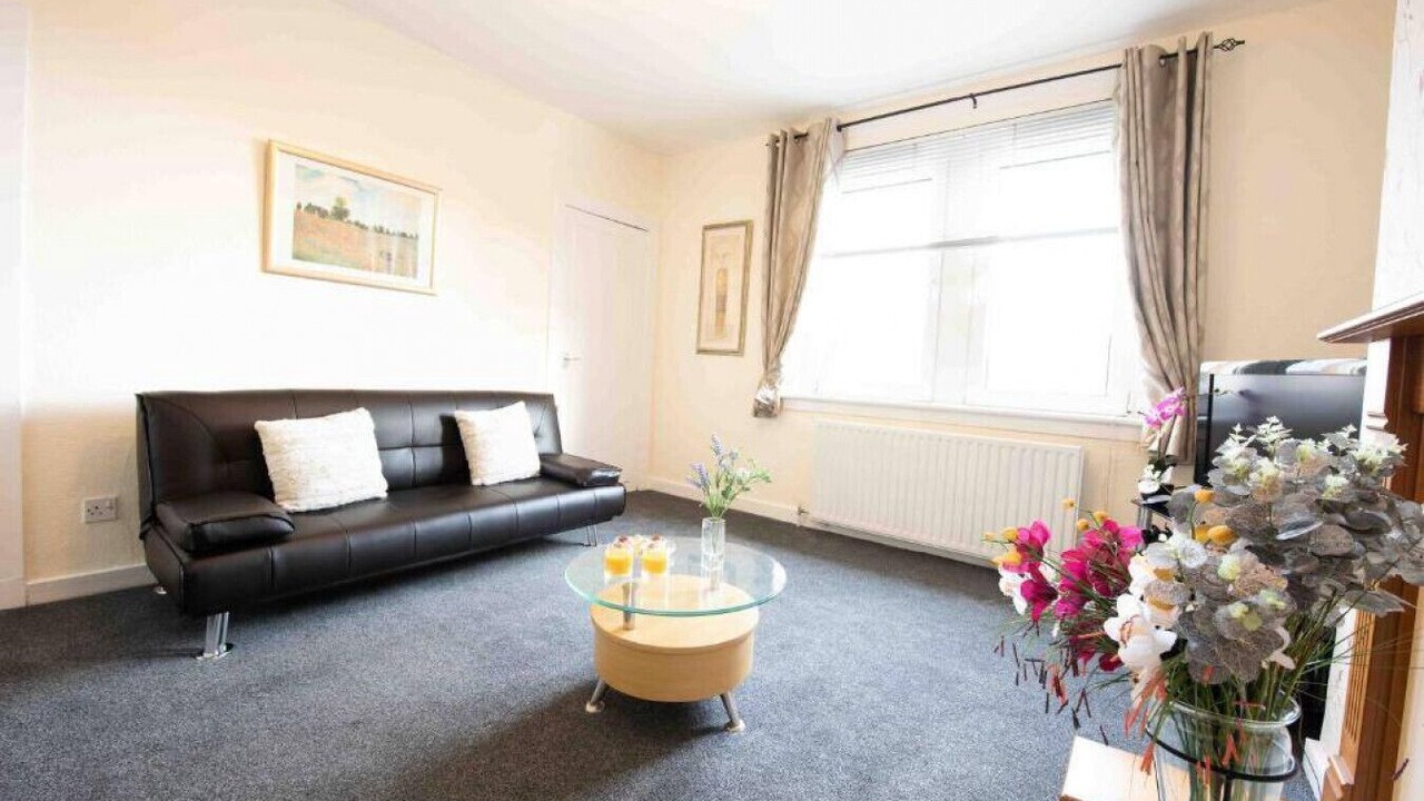 Photo of Livingroom in Bellshill