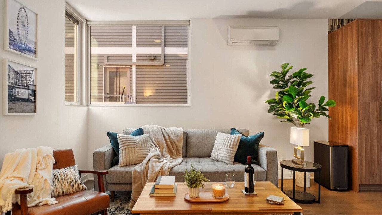 Photo of Livingroom in Lower Queen Anne